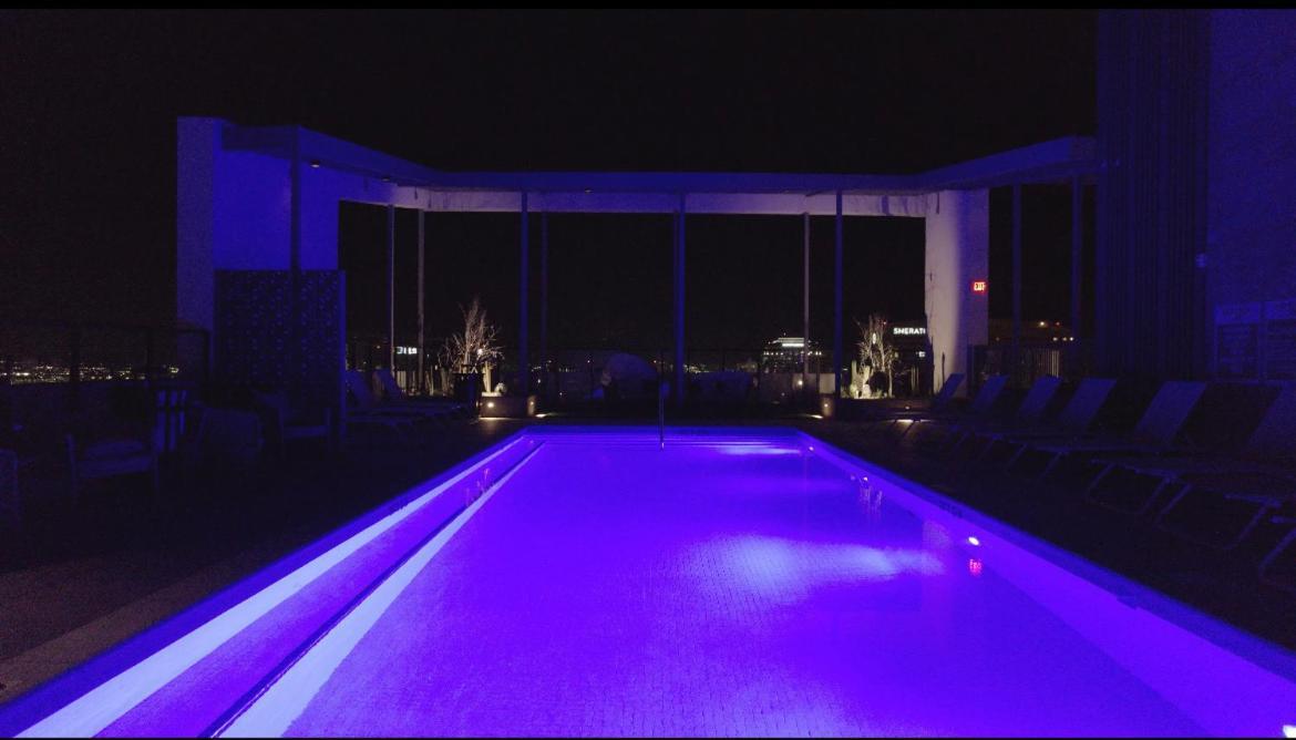 Ferienwohnung Couples Getaway Highrise Dwntown Phx Skyline Views Phoenix Exterior foto